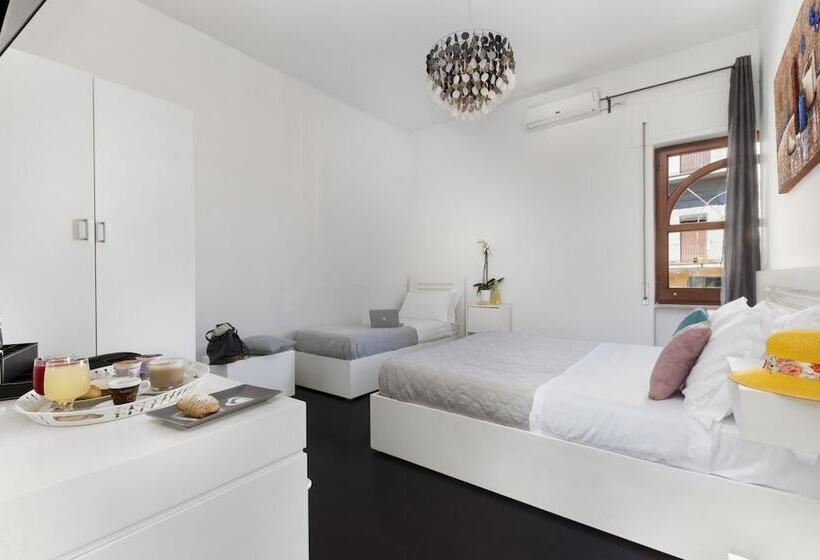 חדר סטנדרט לשלושה, Herculaneum