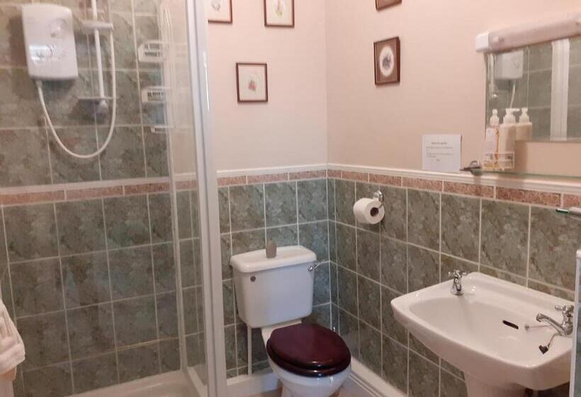 ファミリールーム, Lily Hill Farm