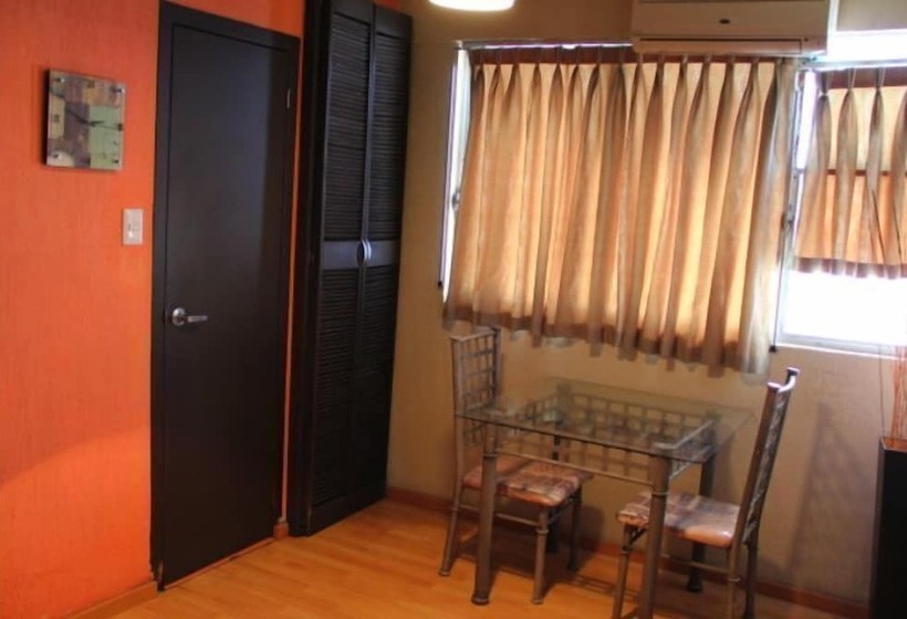 Standard Triple Room, Miramar