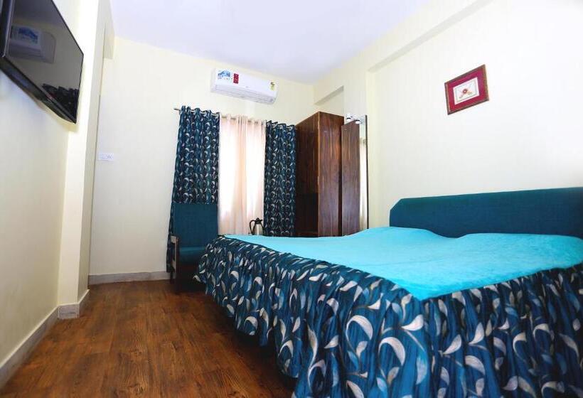 디럭스 룸, Padmini Palace