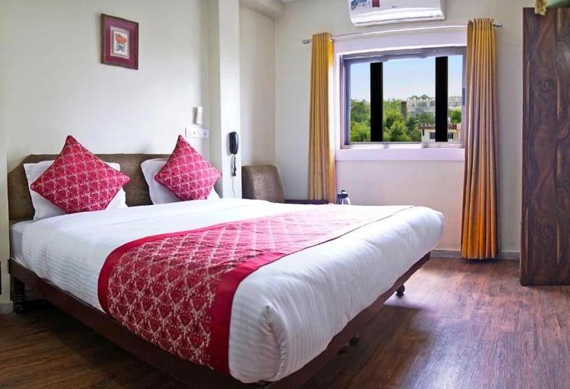 디럭스 룸, Padmini Palace