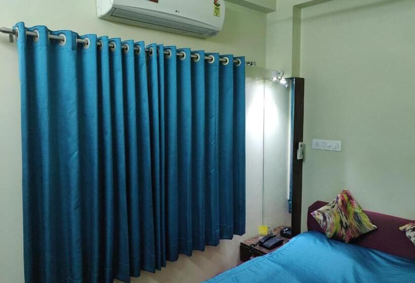 싱글 기본룸, Padmini Palace