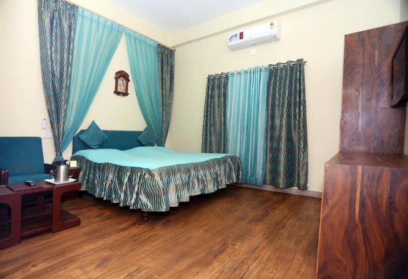 디럭스 룸, Padmini Palace