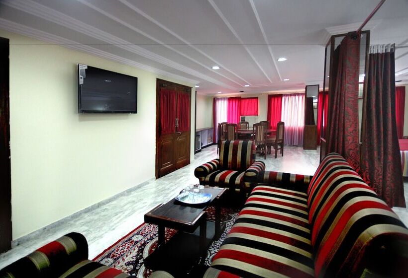 2 베드룸 패밀리 스위트, Padmini Palace