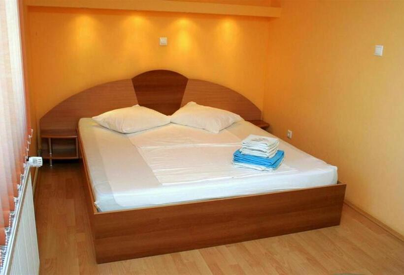 Süit, Pension Andronic