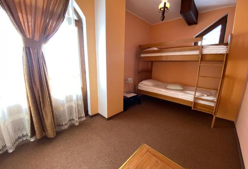 Family Suite, Pensiunea Crocus Sauna & Billiard