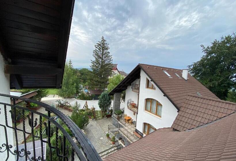 Family Suite, Pensiunea Crocus Sauna & Billiard