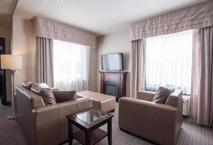 キングサイズベッドのスイートルーム, Quality Inn & Suites