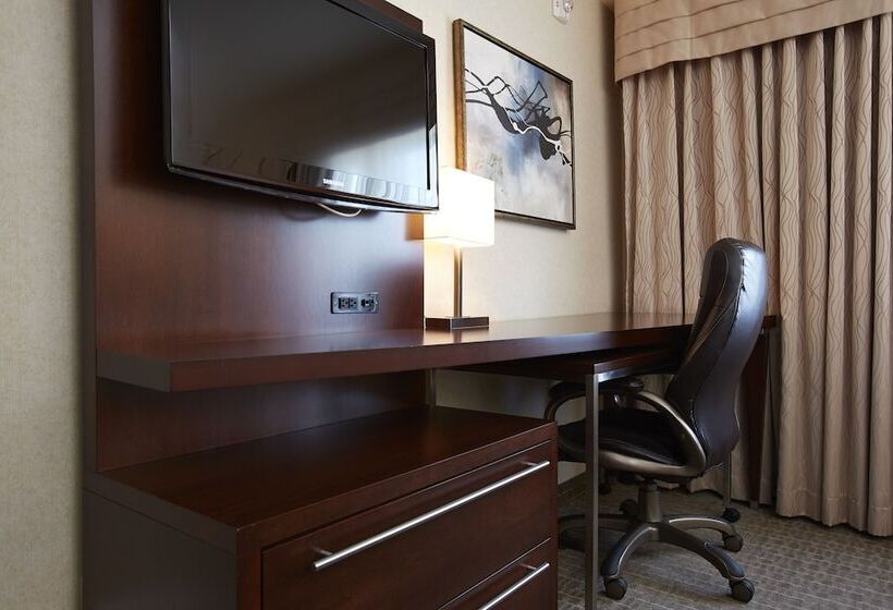 جناح, Quality Inn & Suites