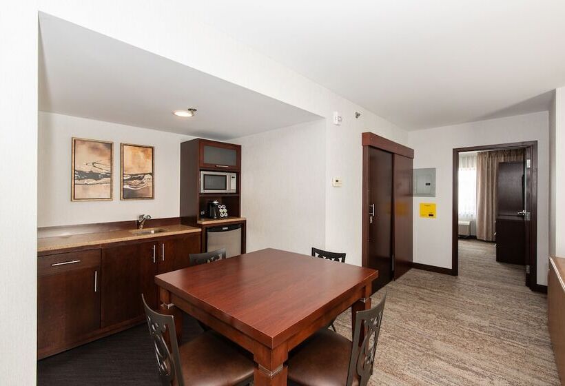 Люкс, Quality Inn & Suites