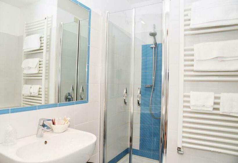 اتاق استاندارد, Quarcino