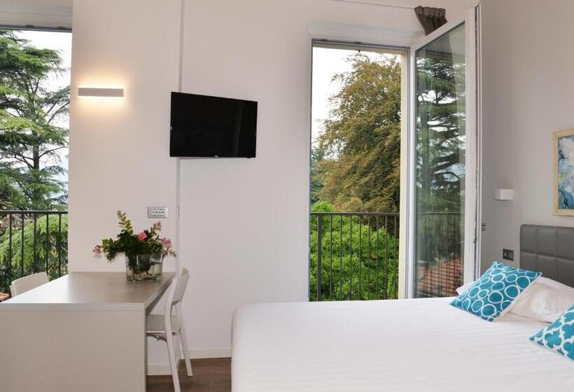 Superior room with lake view, Quarcino