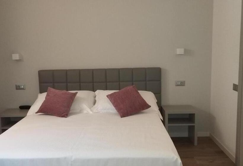 اتاق سوپریور, Quarcino