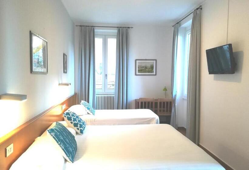 اتاق استاندارد سه نفره, Quarcino