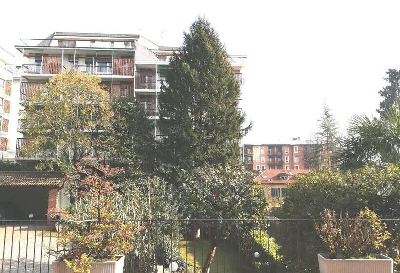 اتاق خانوادگی, Quarcino