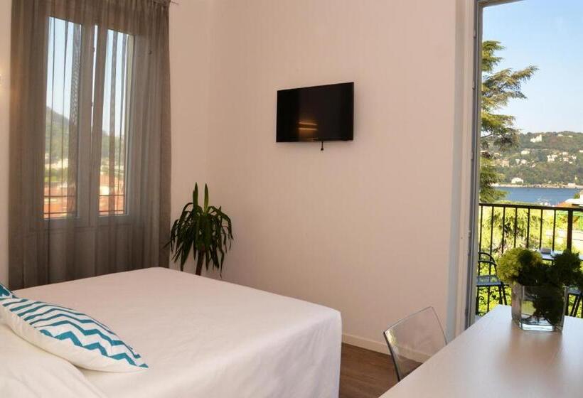 Superior room with lake view, Quarcino