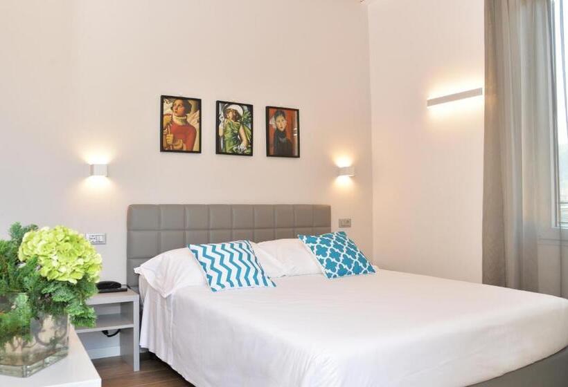 Superior room with lake view, Quarcino