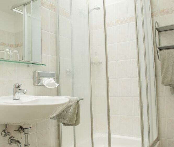 חדר סטנדרט, Quellenhof