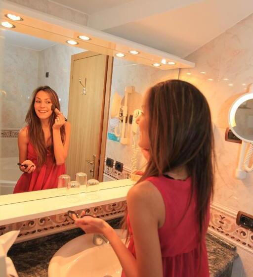 غرفة كومفورت, Cesa Tyrol