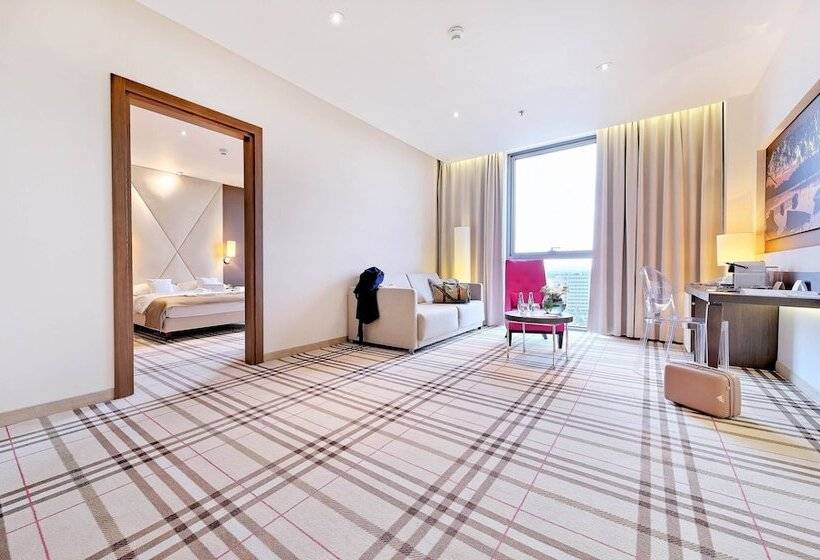 اتاق لوکس, Rzeszow