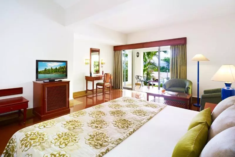 プールの見えるスーペリアルーム, Gateway Chikmagalur