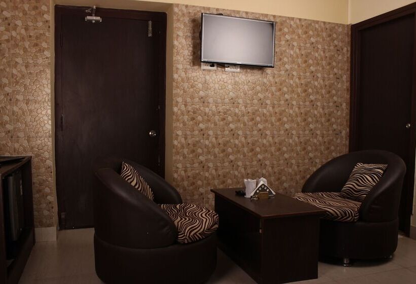 高级大房间, Varuna Varanasi