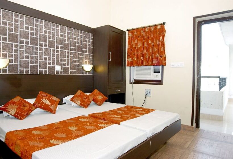 高级大房间, Varuna Varanasi