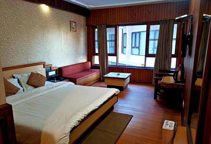 디럭스 룸, Vishnu Palace