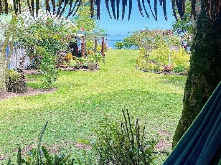 بانگلوی استاندارد, Linareva Moorea Beach Resort