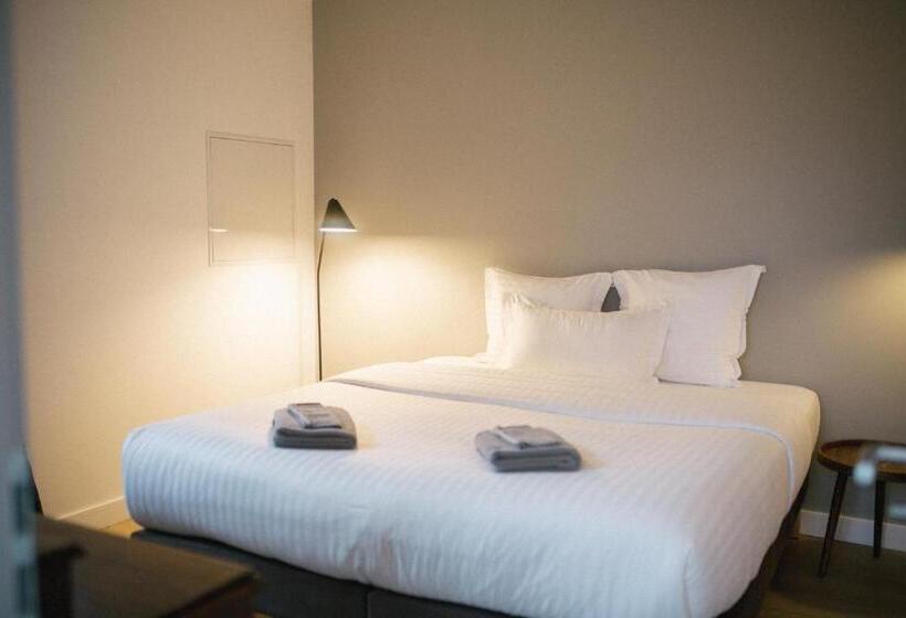 Апартаменты 1 Спальня Вид на Сад, Le Petit Château De Conteville