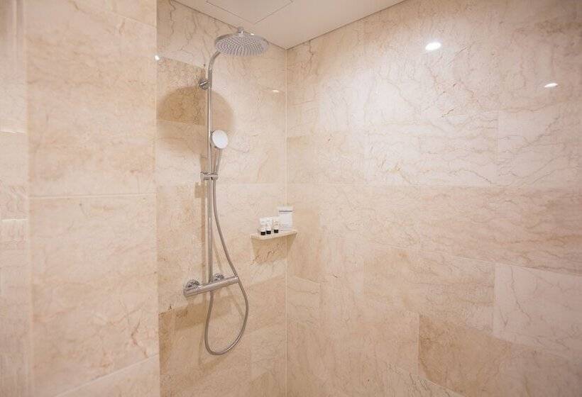 キングサイズベッドのスーペリアルーム, Ecoland