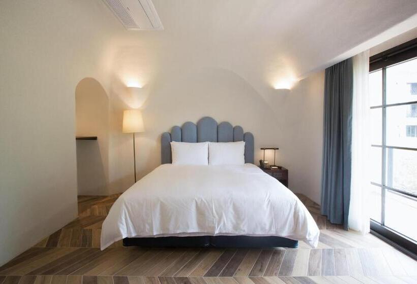 キングサイズベッドのスーペリアルーム, Ecoland