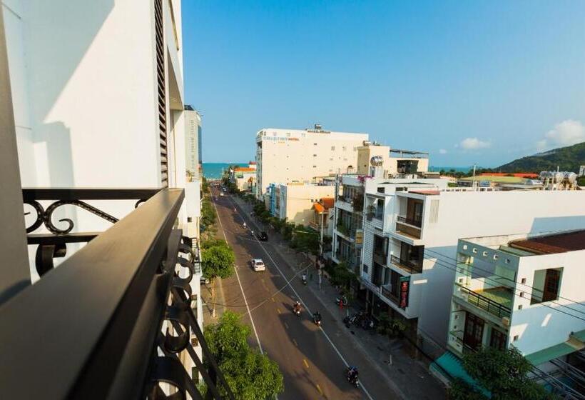 اتاق استاندارد با تخت بزرگ, Hồng Gấm