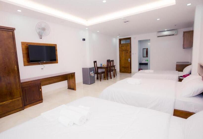 اتاق خانوادگی, Hồng Gấm