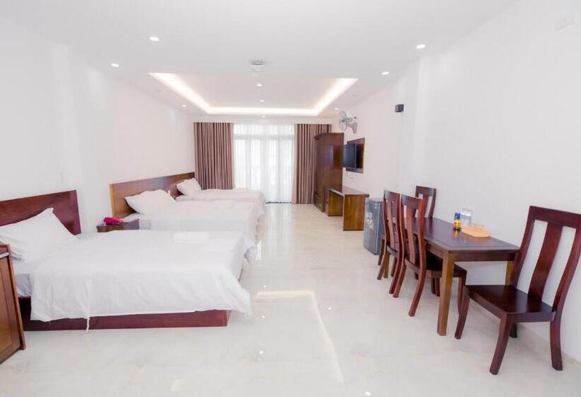 اتاق خانوادگی, Hồng Gấm