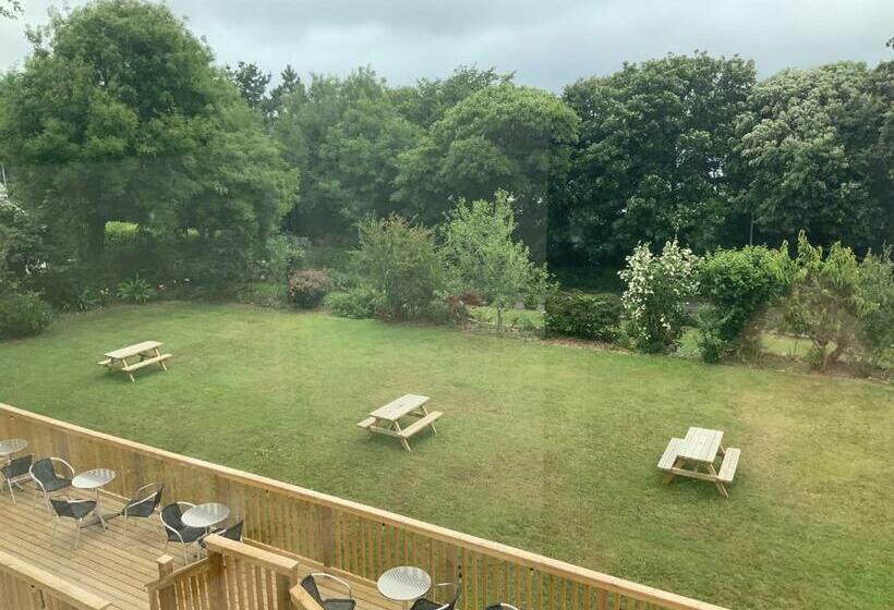 غرفة عائلية مطلّة علي البحر, St Merryn