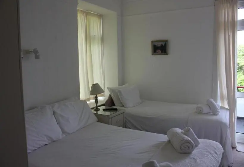 Camera Tripla Classica con Balcone, St Merryn