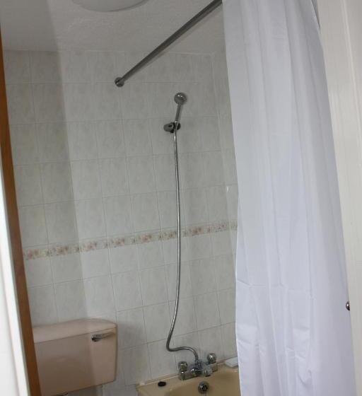 غرفة قياسية, St Merryn