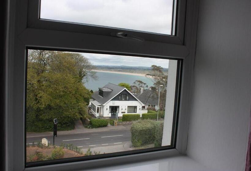 غرفة قياسية مطلّة علي البحر, St Merryn