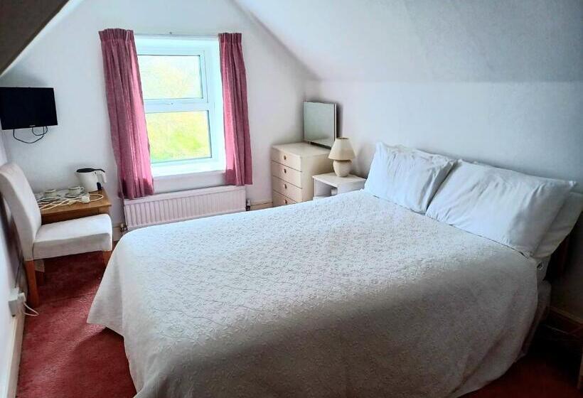 غرفة قياسية مطلّة علي البحر, St Merryn