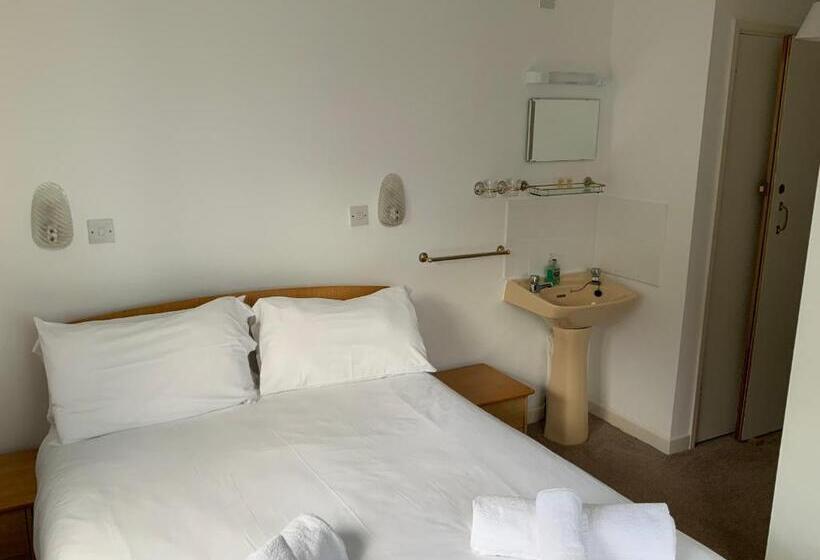 غرفة قياسية, St Merryn