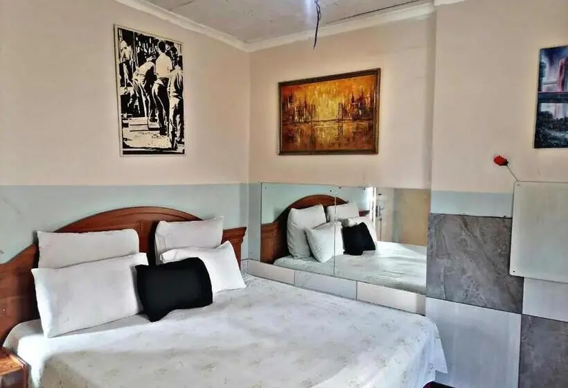 سوئیت با تخت بزرگ, Valleycenter Guesthouse