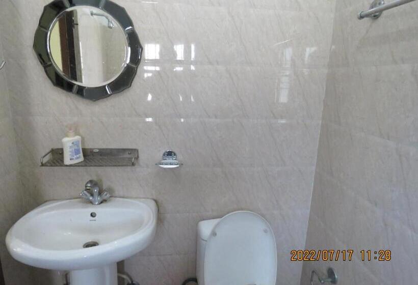 اتاق استاندارد با بالکن, Hidden Leaf Bed & Breakfast