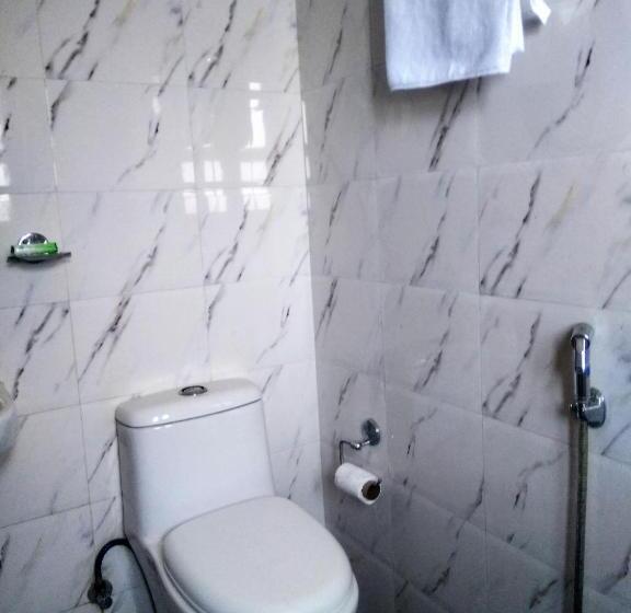 اتاق استاندارد با بالکن, Hidden Leaf Bed & Breakfast