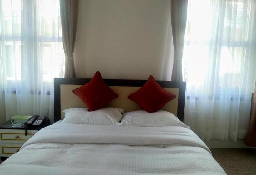 اتاق استاندارد با سرویس بهداشتی مشترک, Hidden Leaf Bed & Breakfast