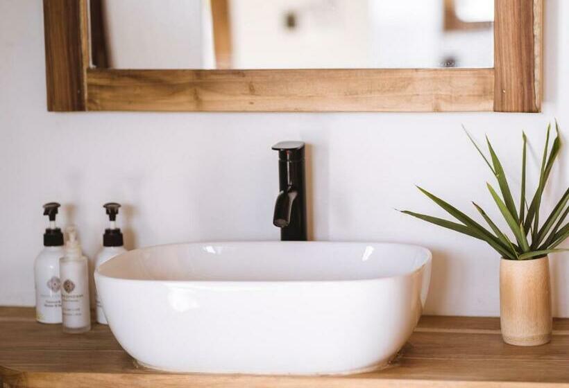 ガーデンビューのスタンダードバンガロー, Bamboo Zanzibar