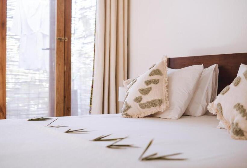 ガーデンビューのスタンダードバンガロー, Bamboo Zanzibar