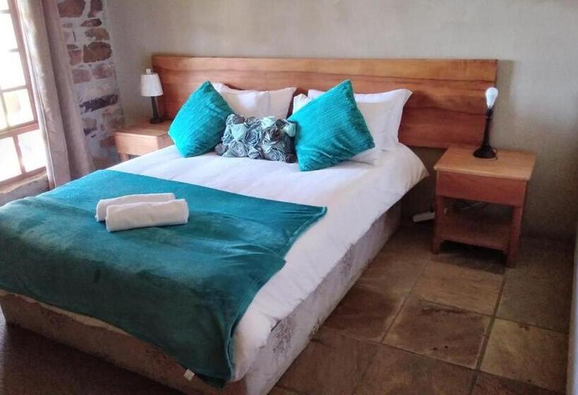 Maison 4 Chambres, Soloko Game Farm