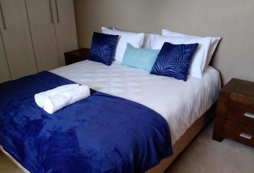 Maison 4 Chambres, Soloko Game Farm