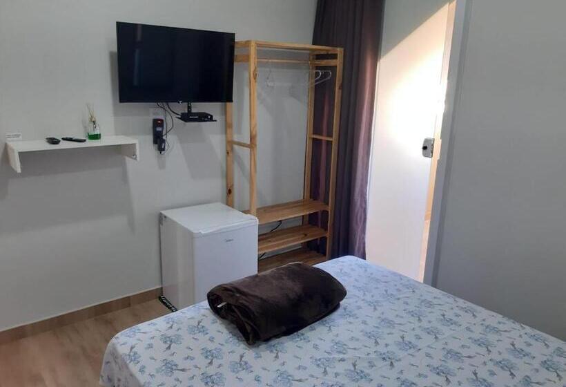 חדר סטנדרט לשלושה, Suítes Caninana